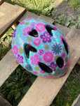 Nowy kask dla dziewczynki 48 cm obwod glowy w serca certyfikowany