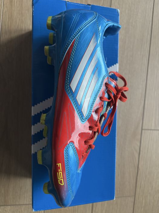 Buty pilkarskie - lanki Adidas