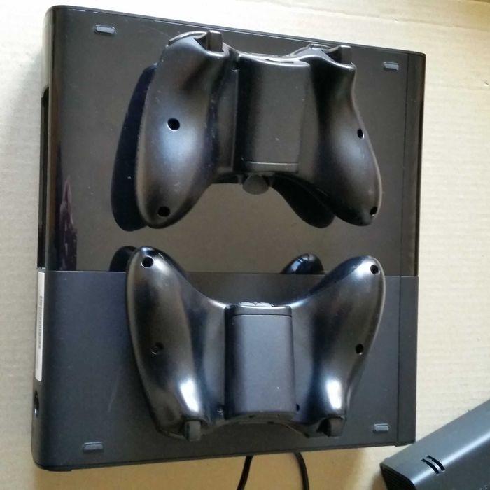 Xbox 360 E 250 Гб. приставка