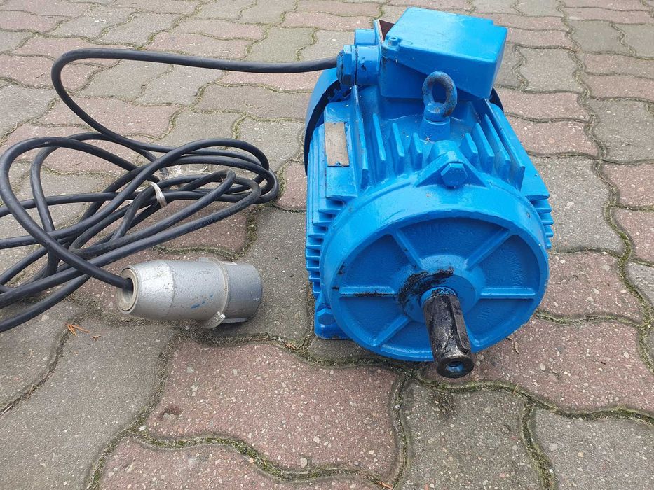 Silnik 4.0 kW, 2900obr/min, stan BDB :-)