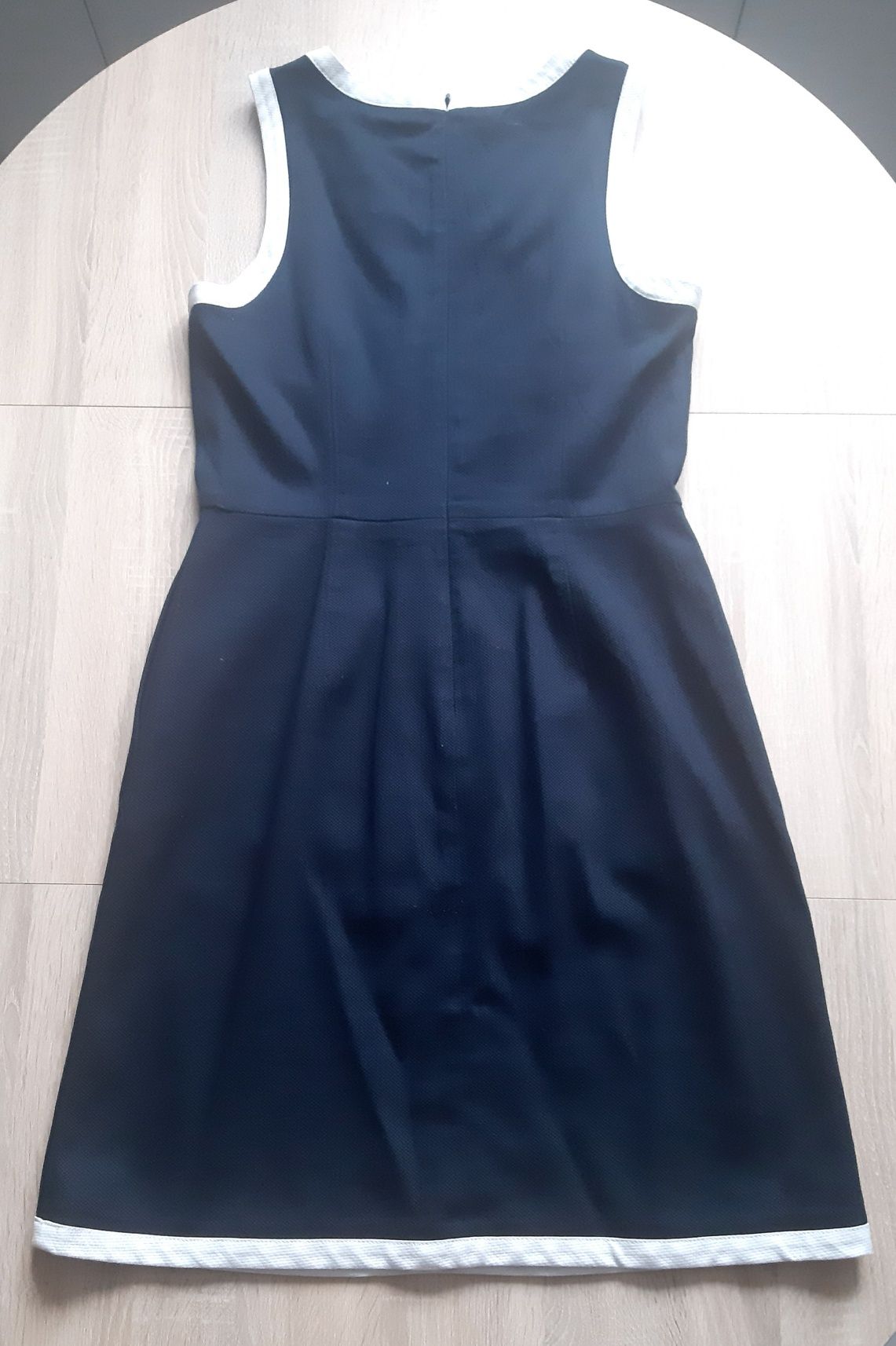 Sukienka Banana Republic granatowa rozm. 38 /10