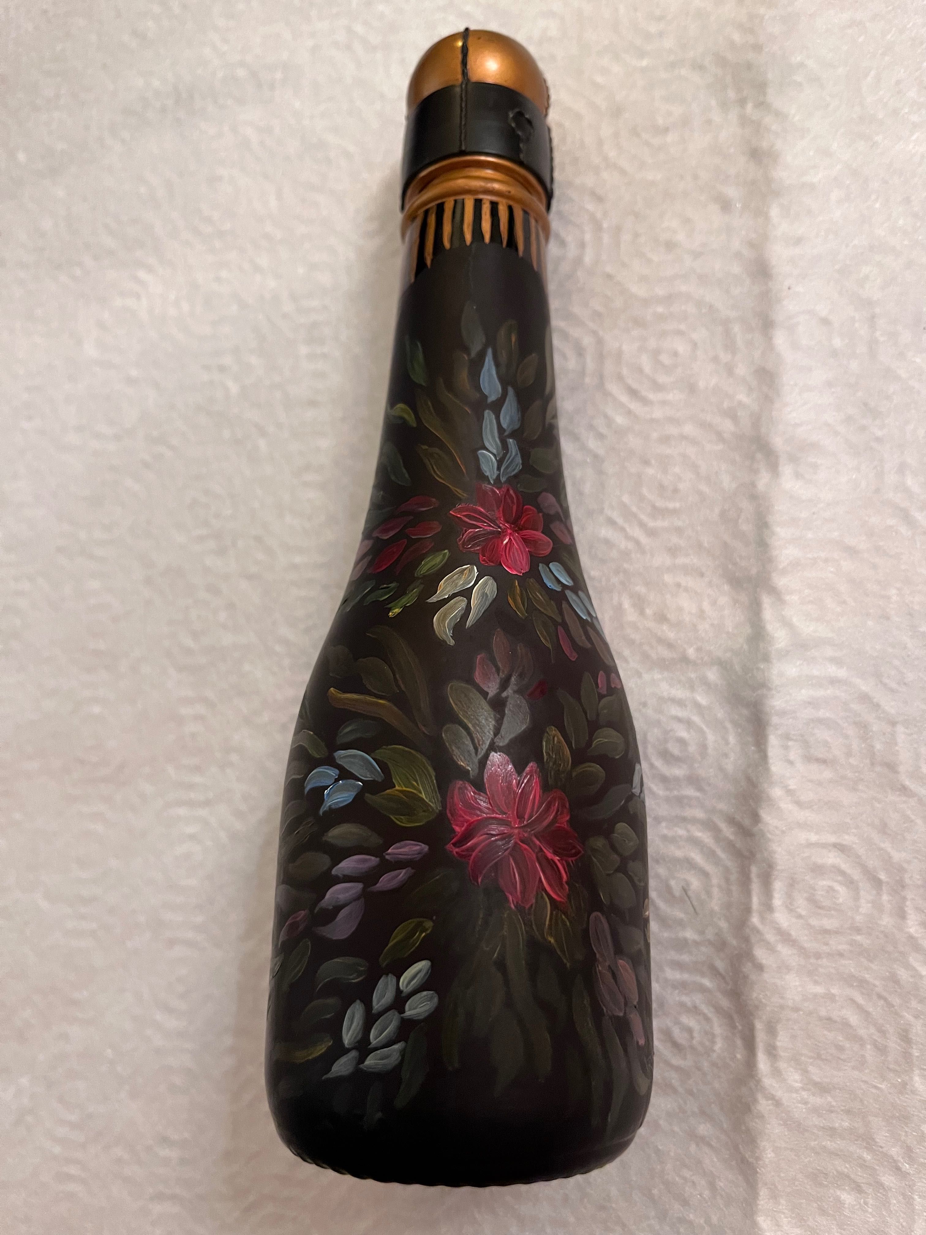 Garrafa pintada à mão