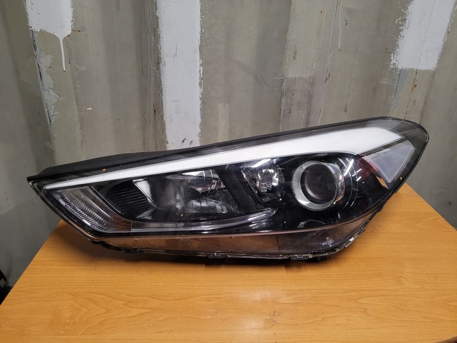 Hyundai tuscon lampa lewa 15-18