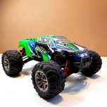Carro RC  Yoncher YC200  1/16  80€