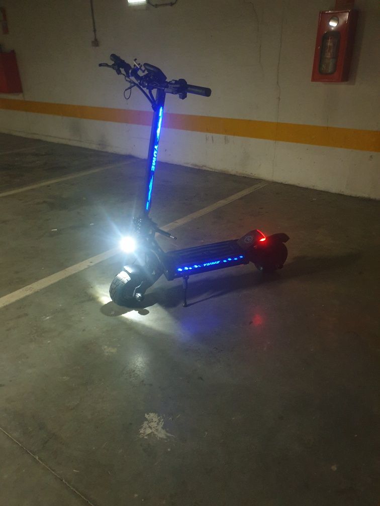 Trotinete Elétrica Yume Dual Motor 4000w