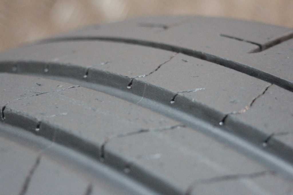 245/30/20 Pirelli P Zero 245/30 R20