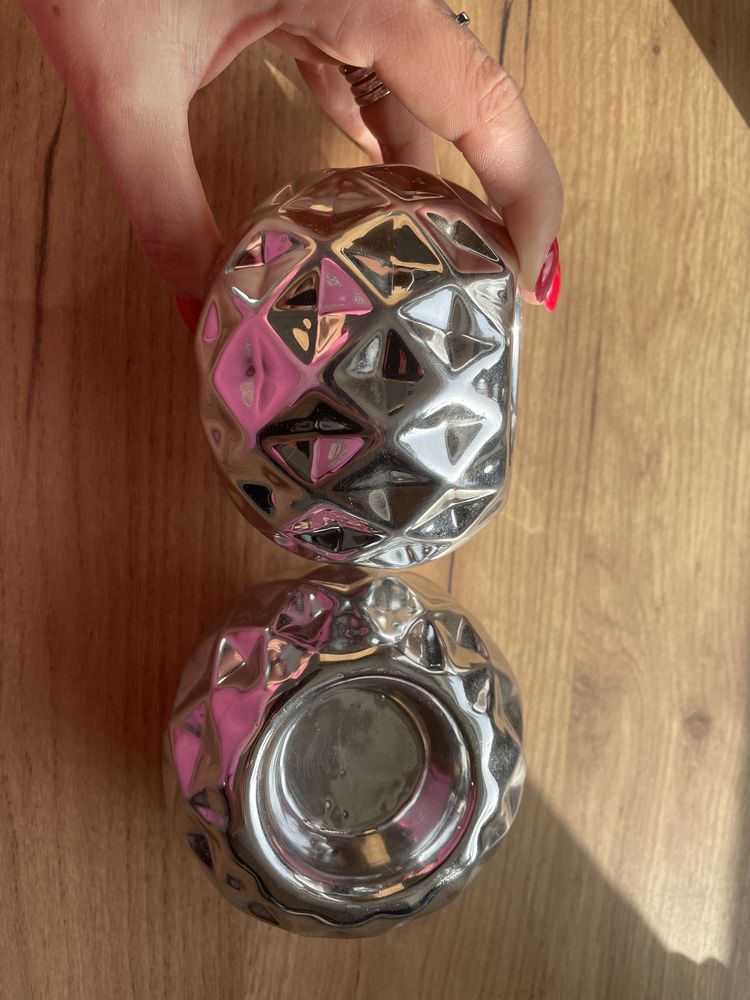 Ceramiczny świecznik na podgrzewacze tealight srebrny