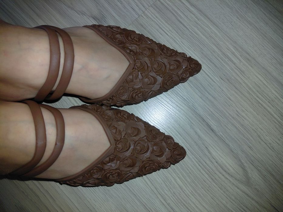 Сабо, туфлі, босоніжки