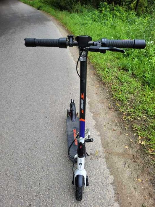 hulajnoga Aprilia E-SRZ