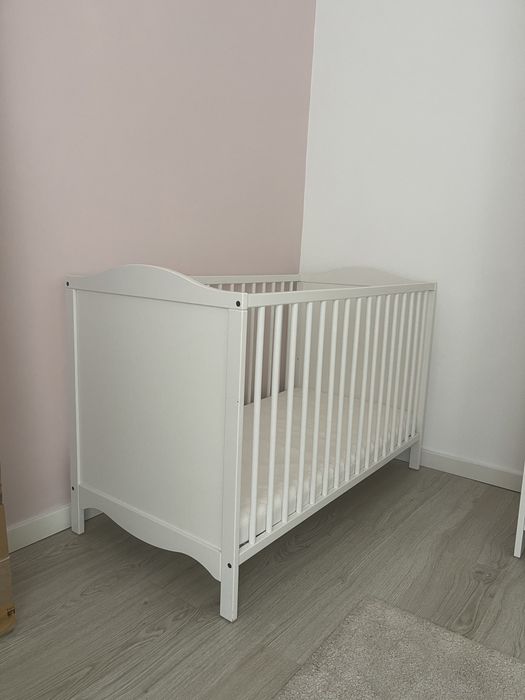 Berço + colchão IKEA