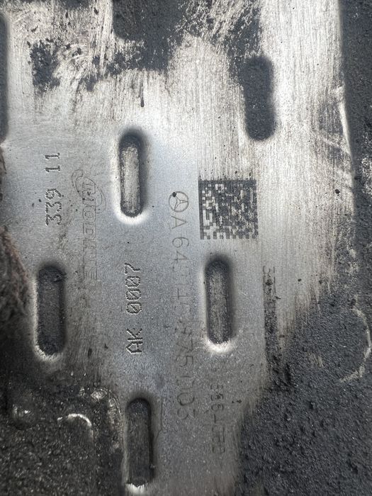 теплообменник EGR, Охладитель ОГ 3.0CDI V6 OM642 A6421401875