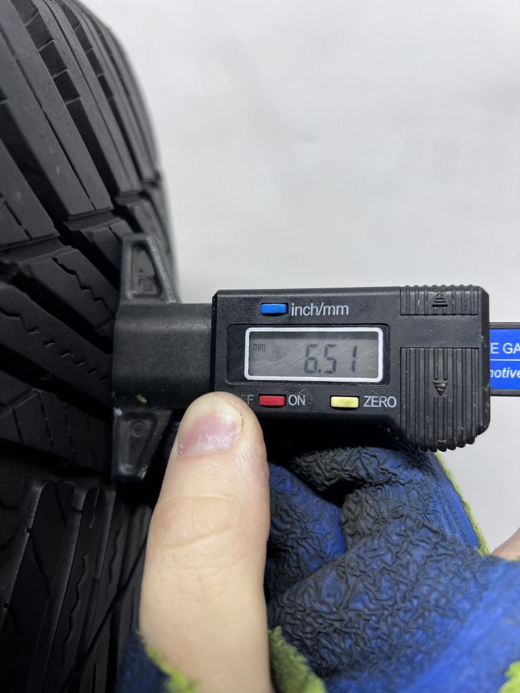 2шт всесезонні 215/50/R17 6,5мм 2020р Hankook Kinergy 4S 2