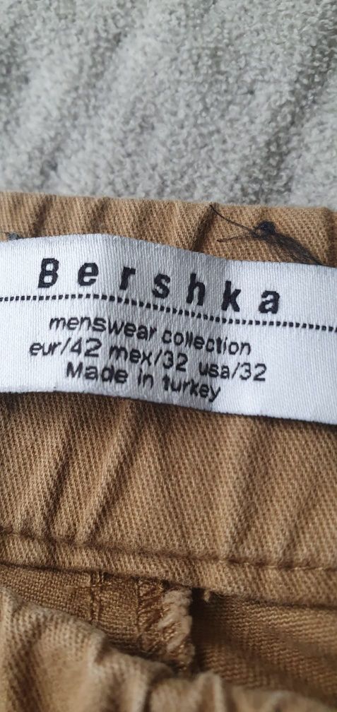 Spodnie Bershka Jagger fit