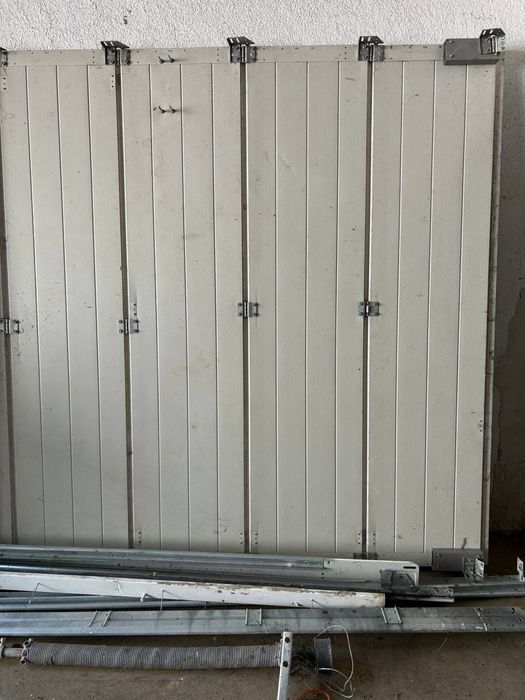 Bramy rolowane do garaży