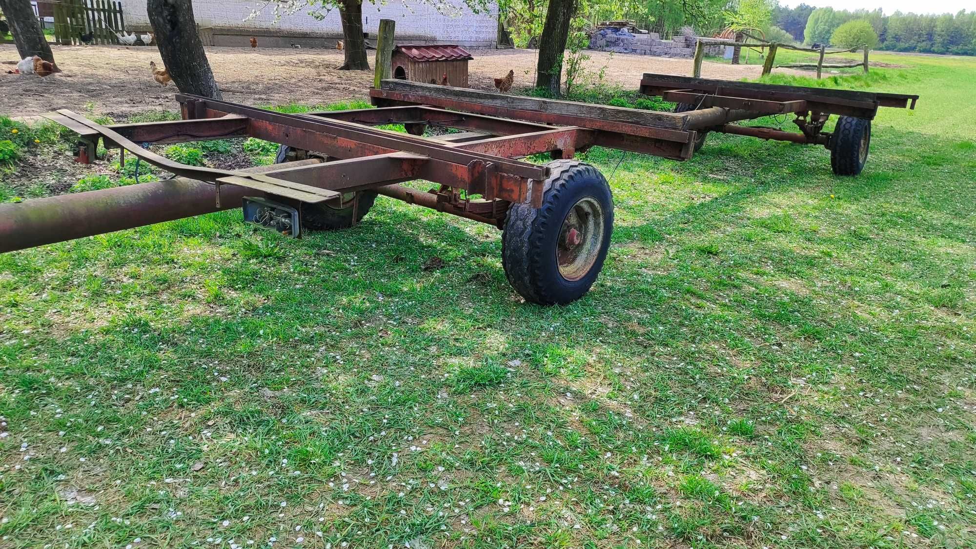 Sprzedam przyczepę dłużyce do balotów .