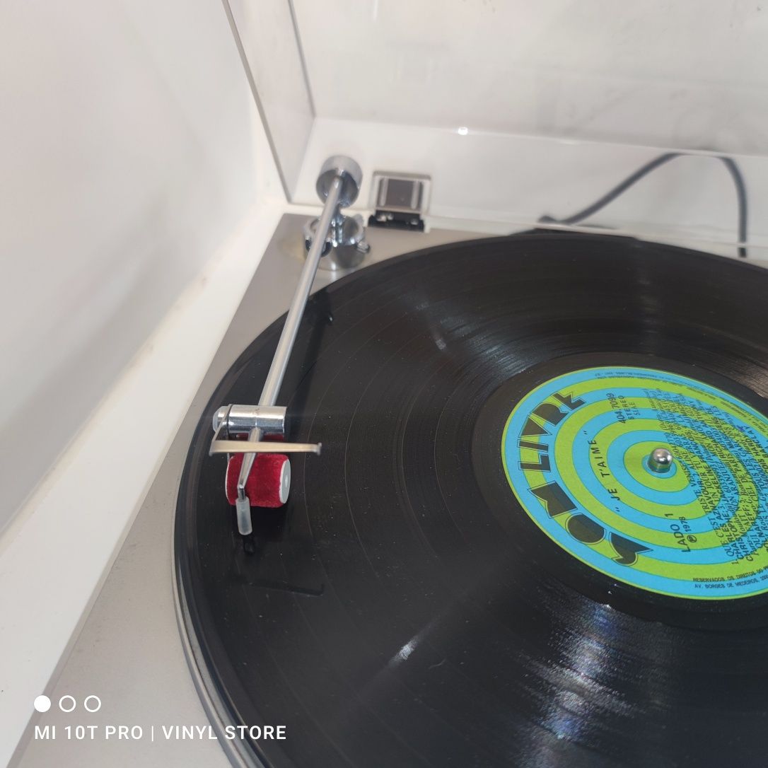 Gira disco - Toshiba SR-B30F