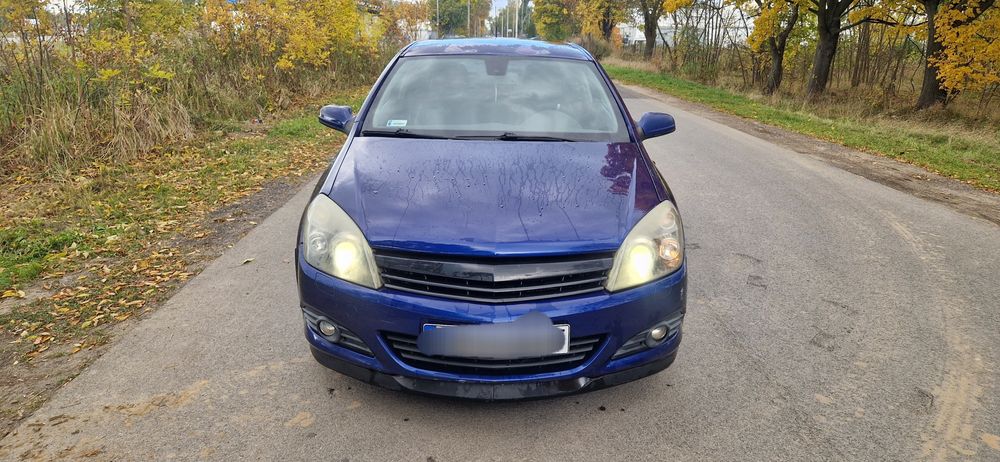 Opel Astra H GTC 2005 rok 2.0 turbo 170KM  felgi R18 xenon