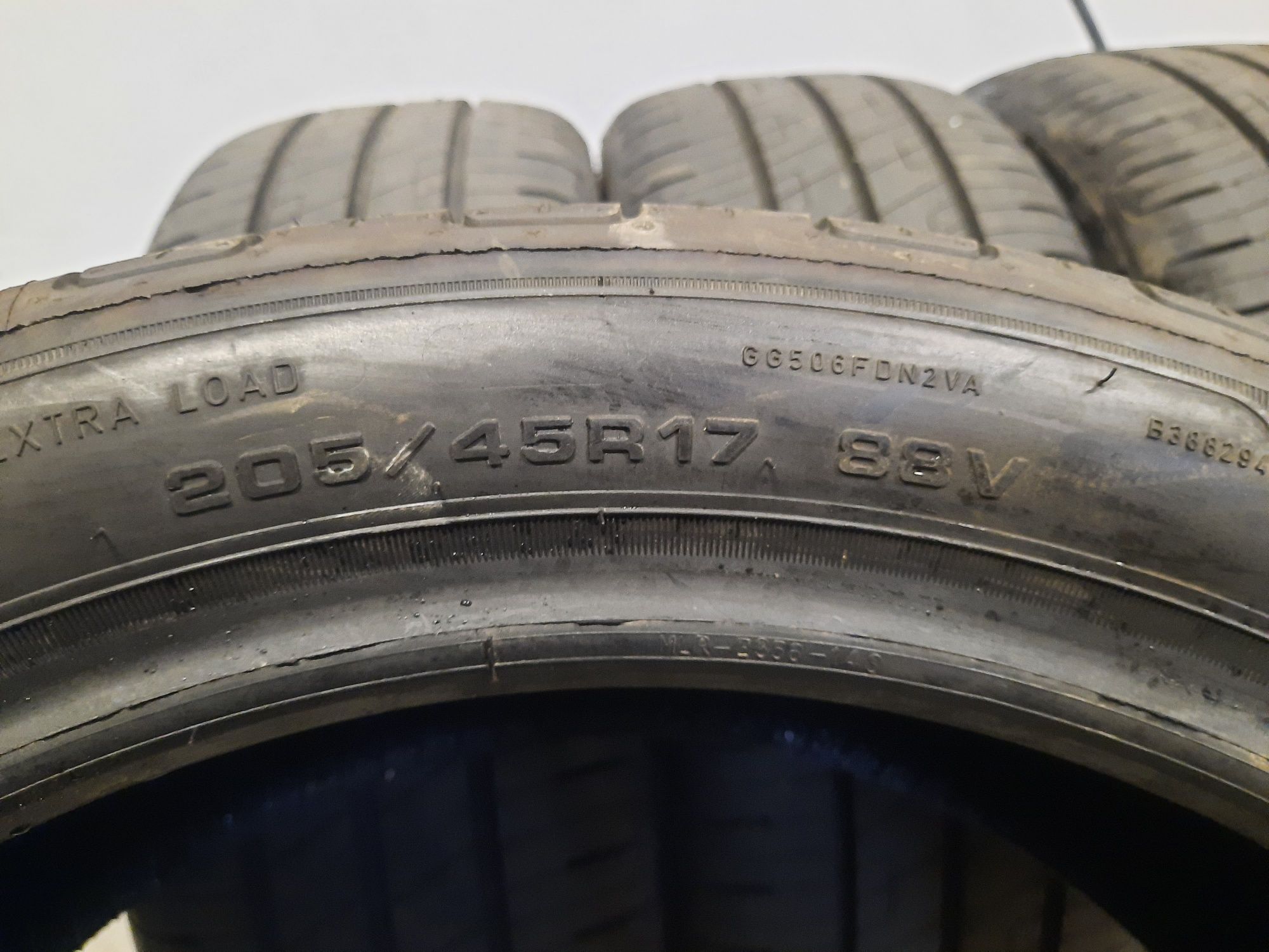 4 opony 205/45 R17 Goodyear Efficient Grip 2022r