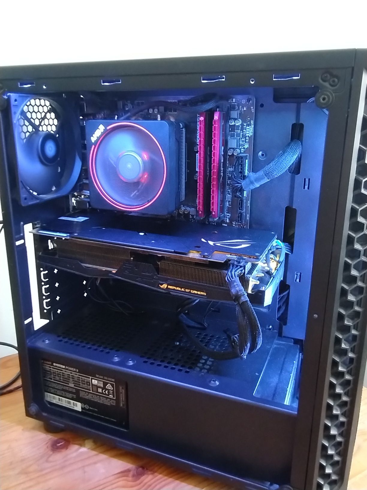 Gamingowy komputer monitor cały zestaw ryzen 5 3600 rx580 strix