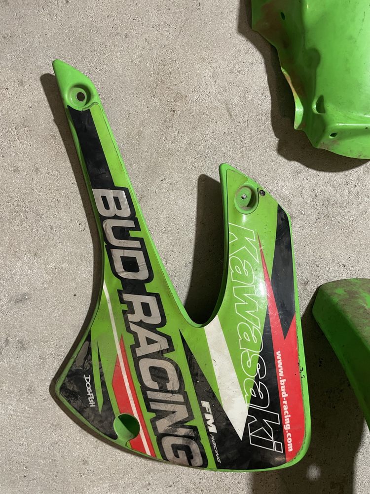 Plasticos kawasaki 85
