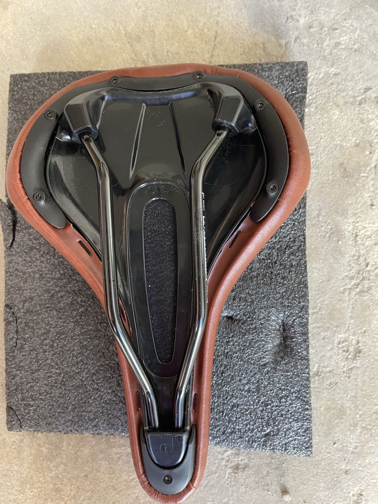 Selim de Bicicleta da marca Velo