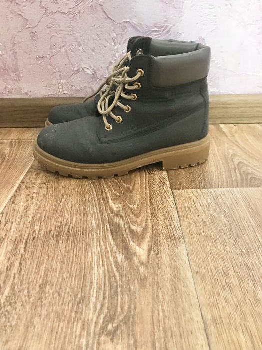 Доросле взуття