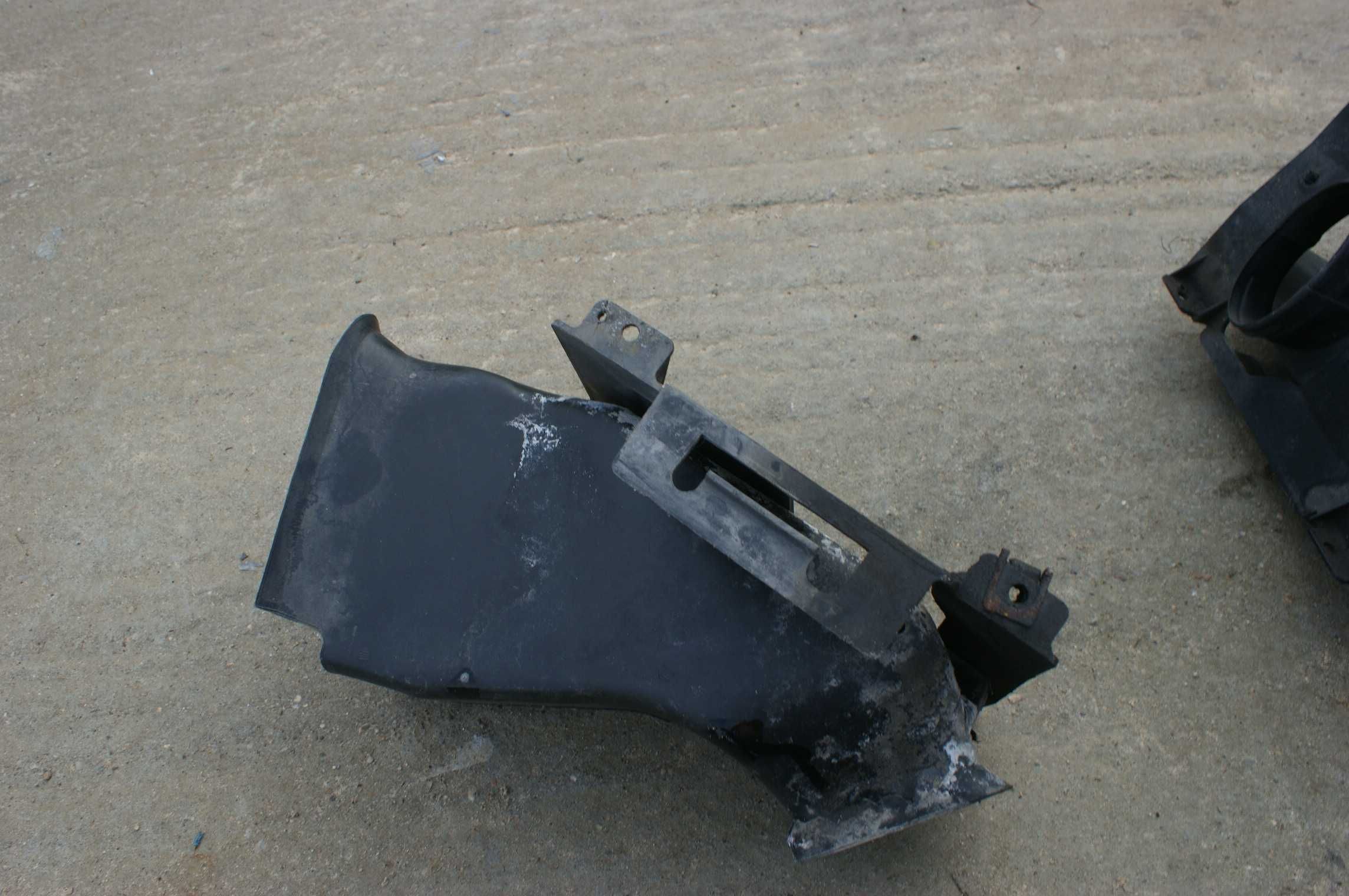 Bmw e46 coupe cabrio wlot wloty powietrza hamulców lewy prawy mpakiet