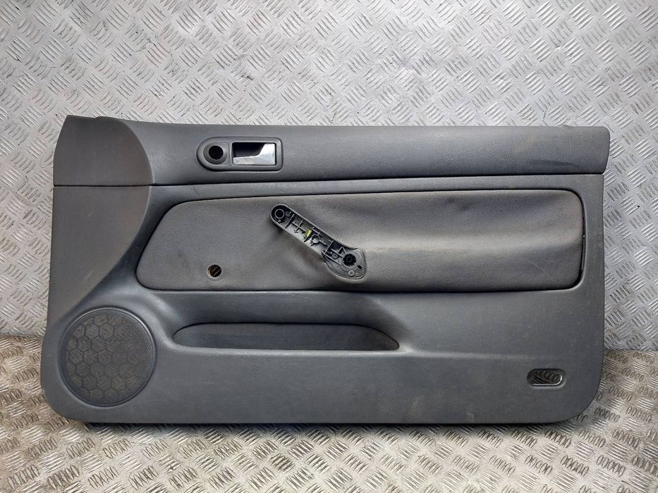 BOCZEK DRZWI PRAWY PRZÓD VOLKSWAGEN GOLF IV 3D