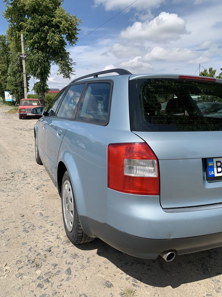 Audi a4 1.6 benzin