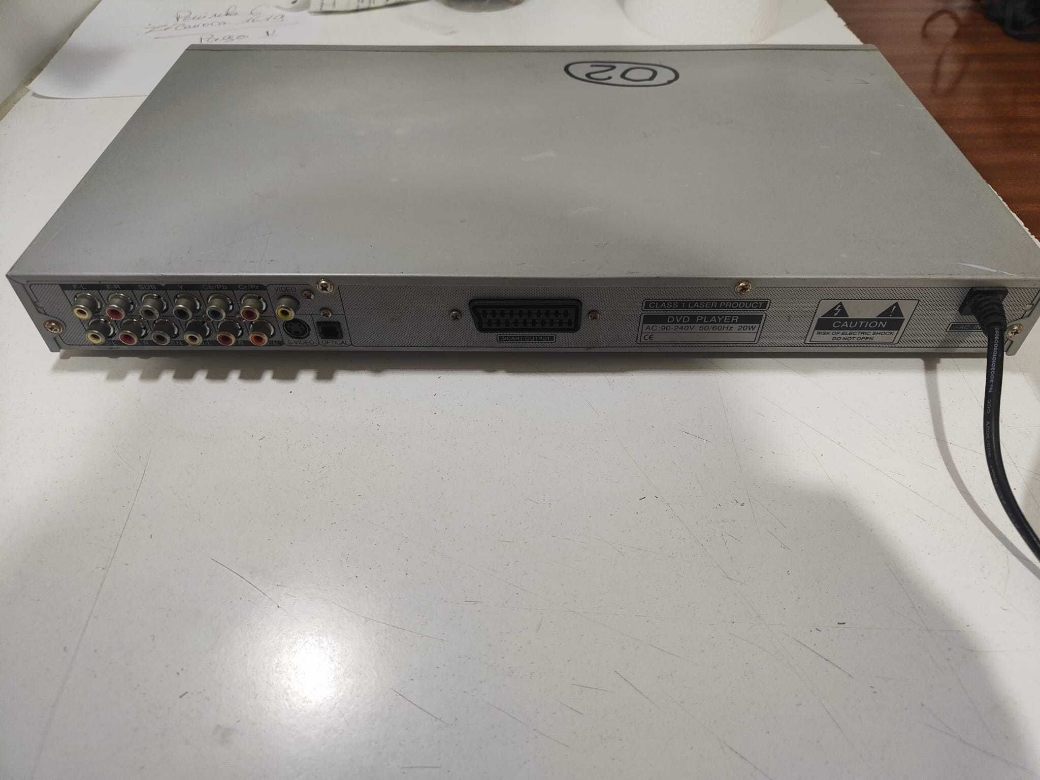 Leitor DVD a funcionar sem comando