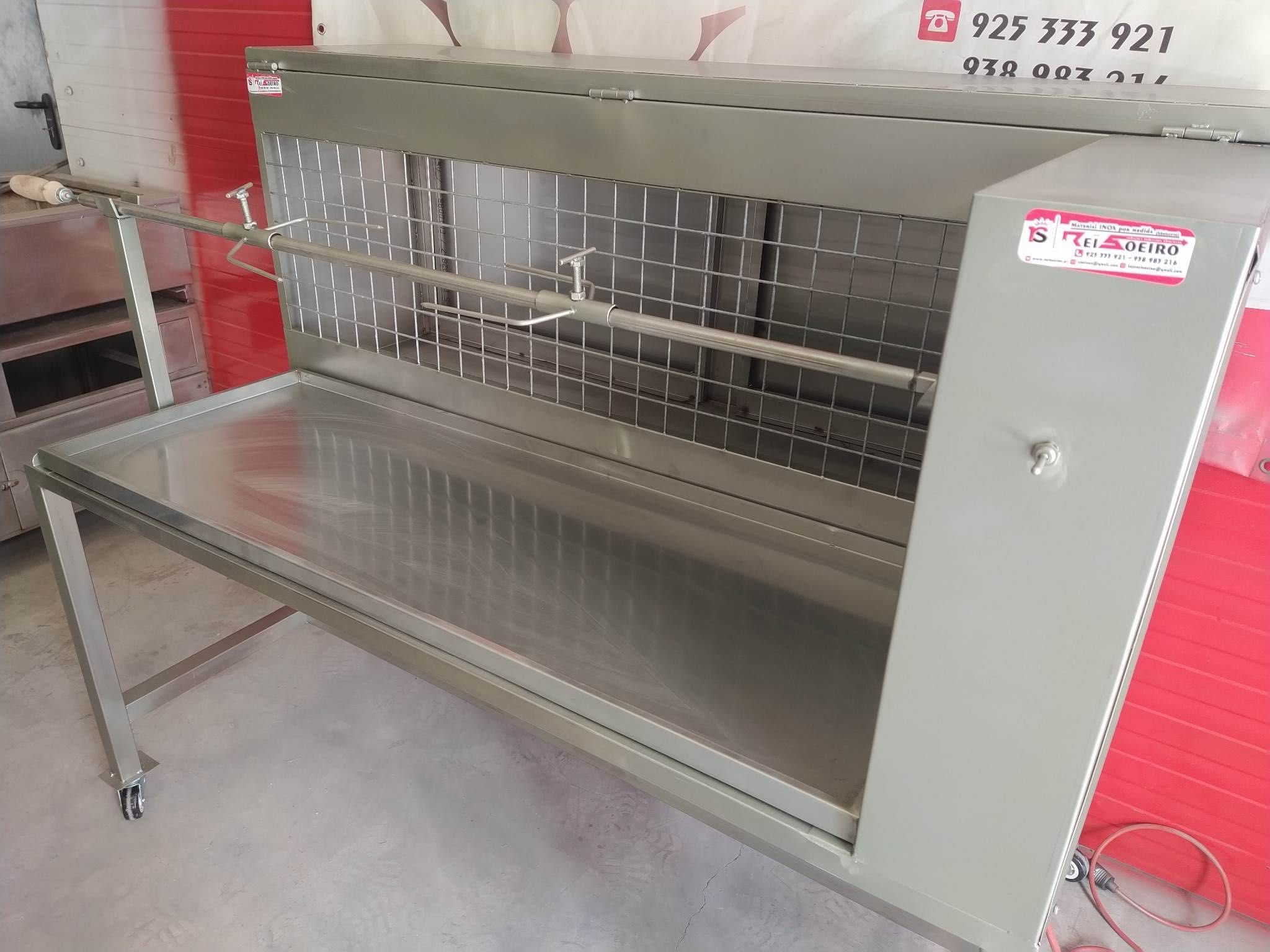 GRELHADOR P/ PORCO NO ESPETO INOX (1500x1000x1400MM) - VALOR C/ IVA