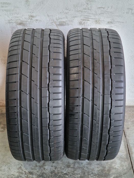 2 Pneus HANKOOK Semi Novos 255/40R19