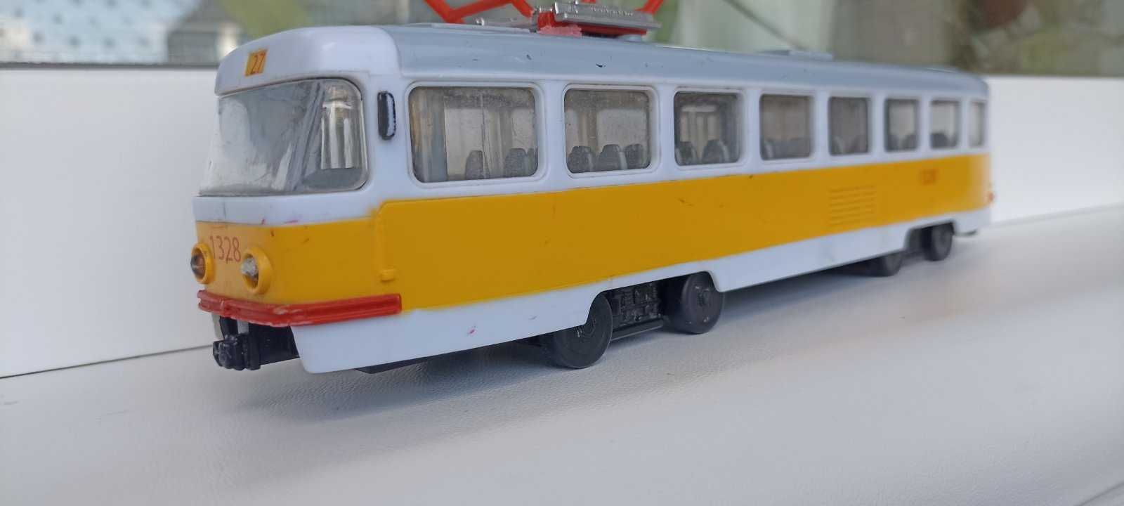 Трамвай Tatra T3SU, свет, автоинформатор, двери, м-т № 27, вагон №1328