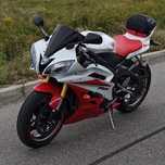 Motocykl Yamaha r6 RJ11