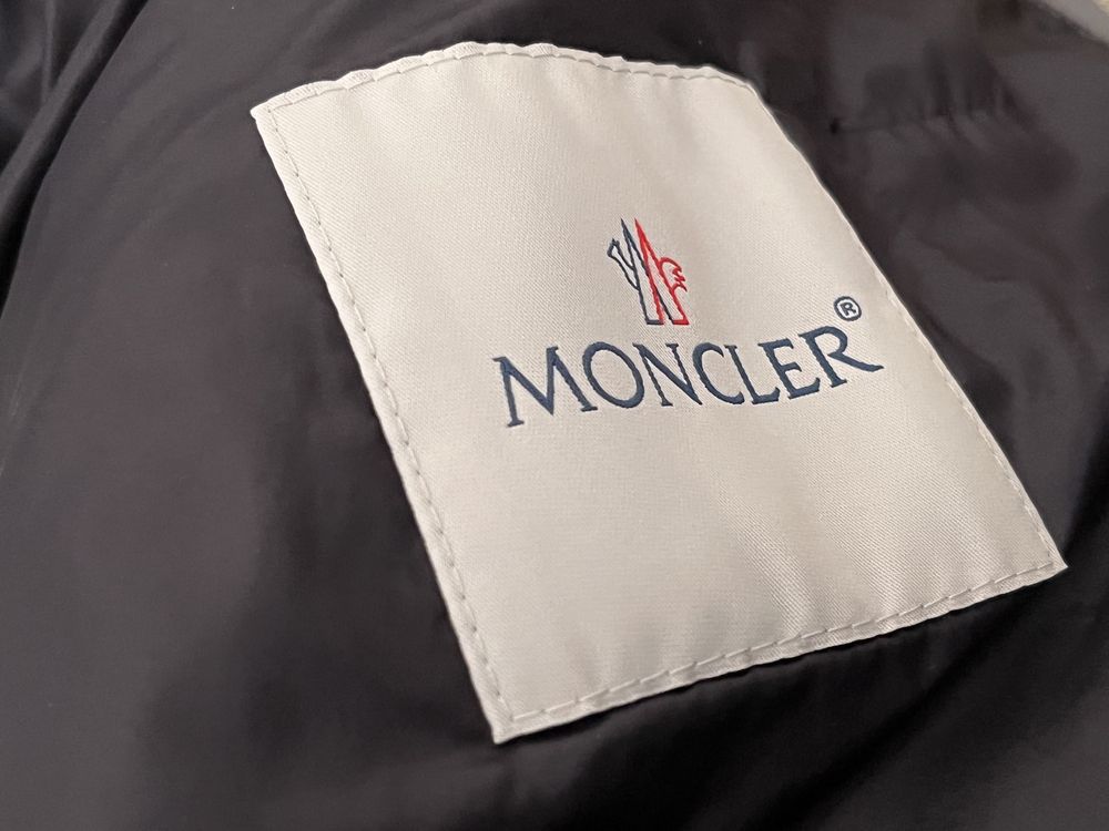 MONCLER bezrekawnik orginalny !