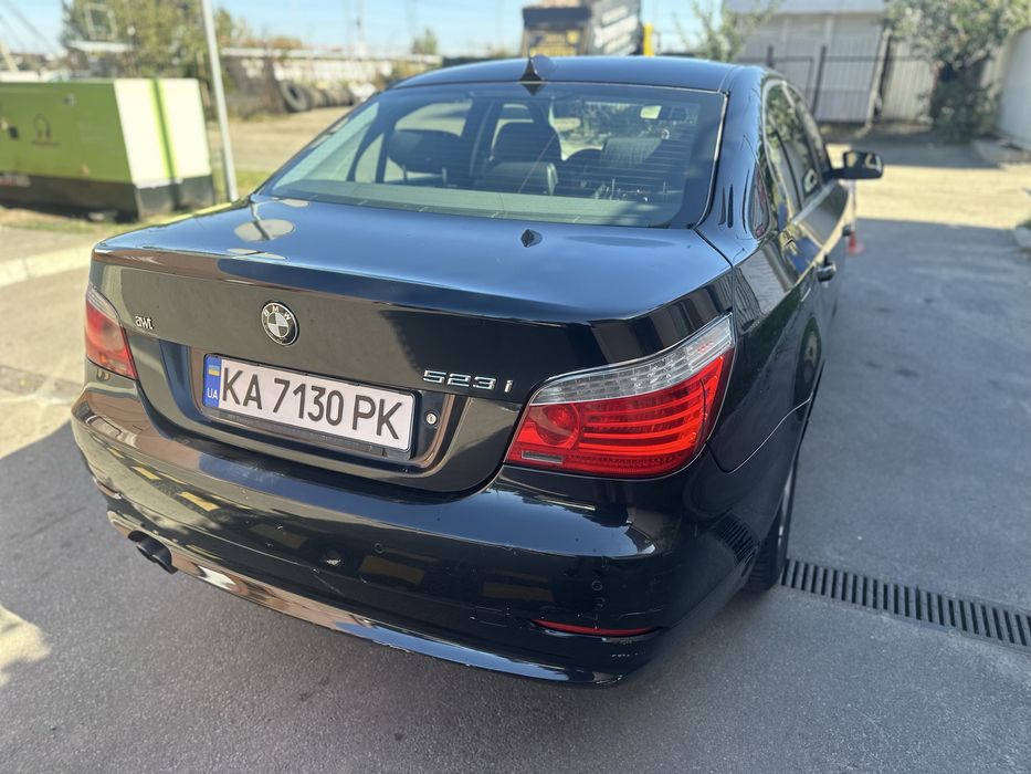Бмв е60 523i родной пробег