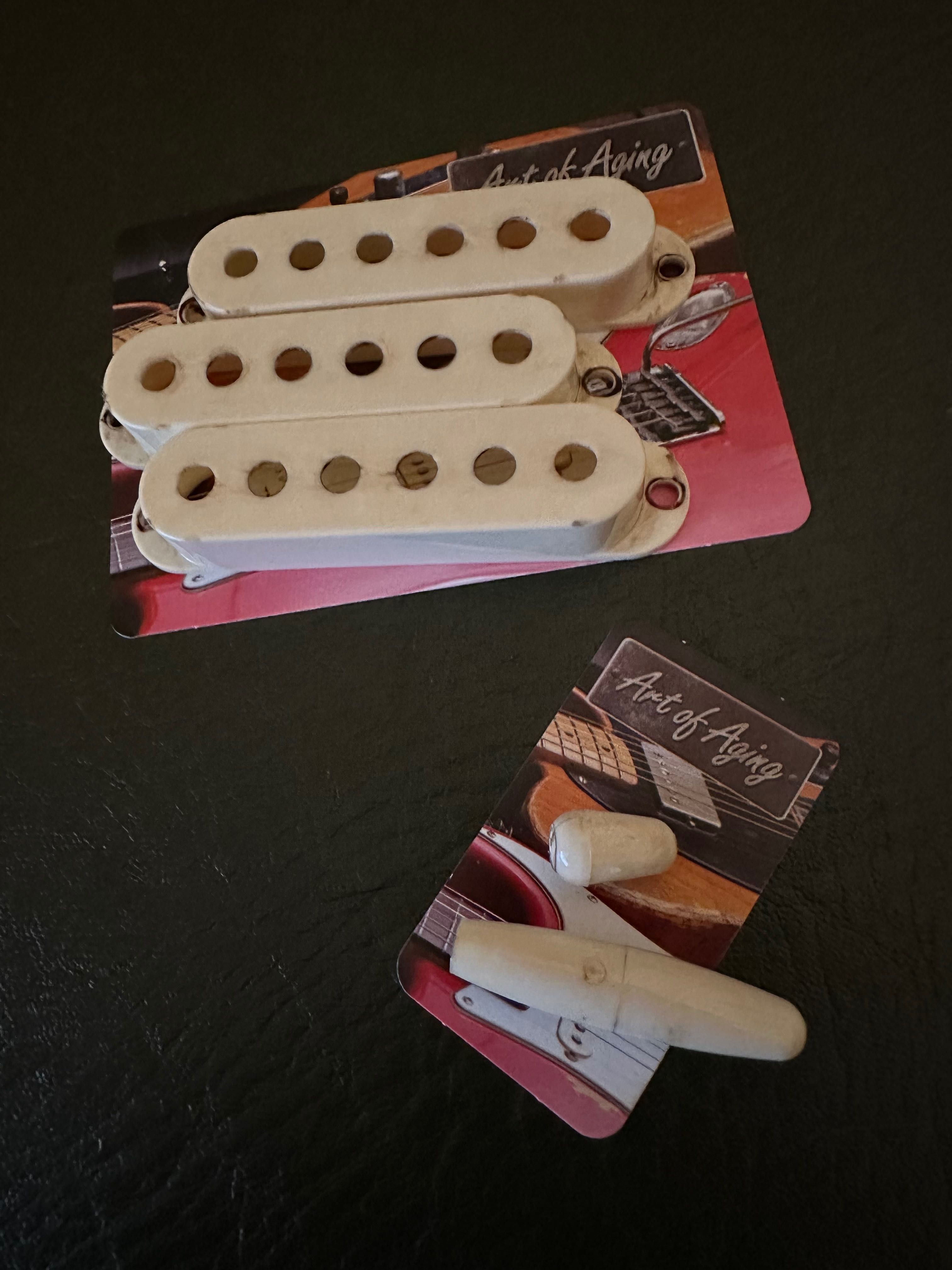 Relic Pickguard Stratocaster , Covers and Tip set