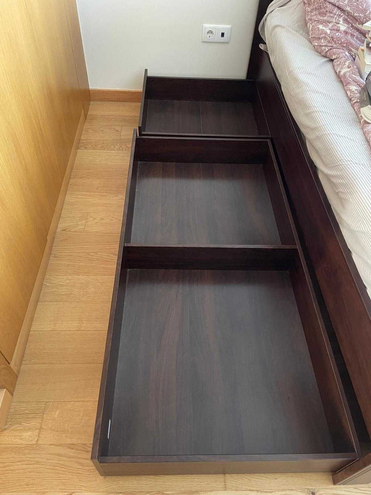 Cama ikea castanha com gavetões