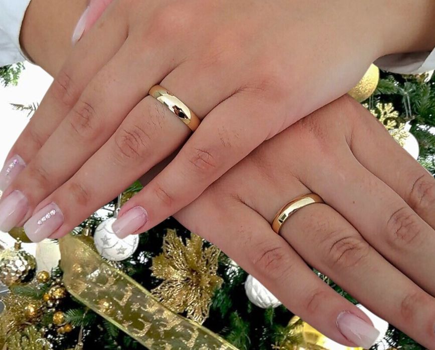 Pełen elegancji duet złotych OBRĄCZEK ŚLUBNYCH