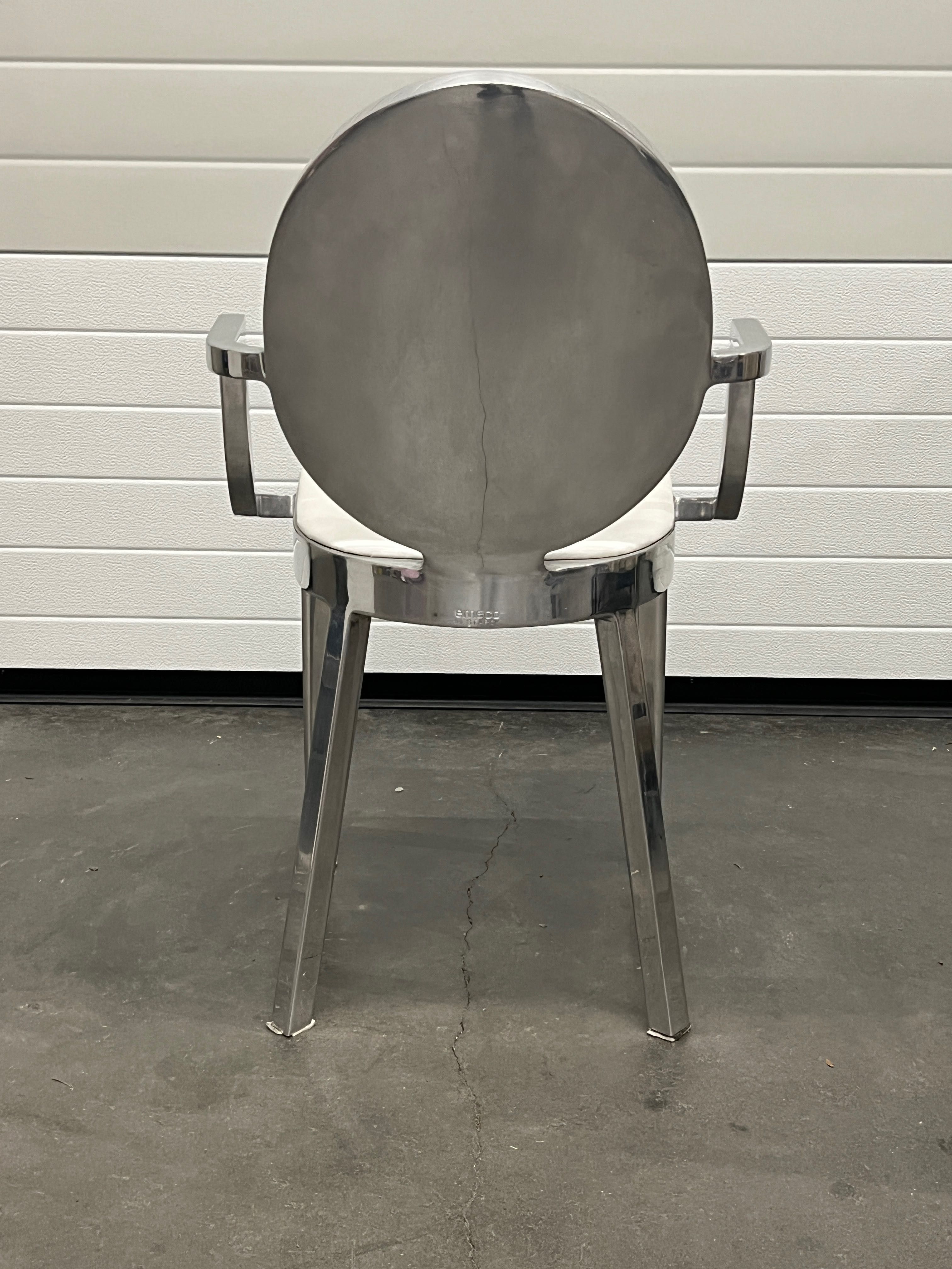 Krzesła Kong Emeco by Philippe Starak