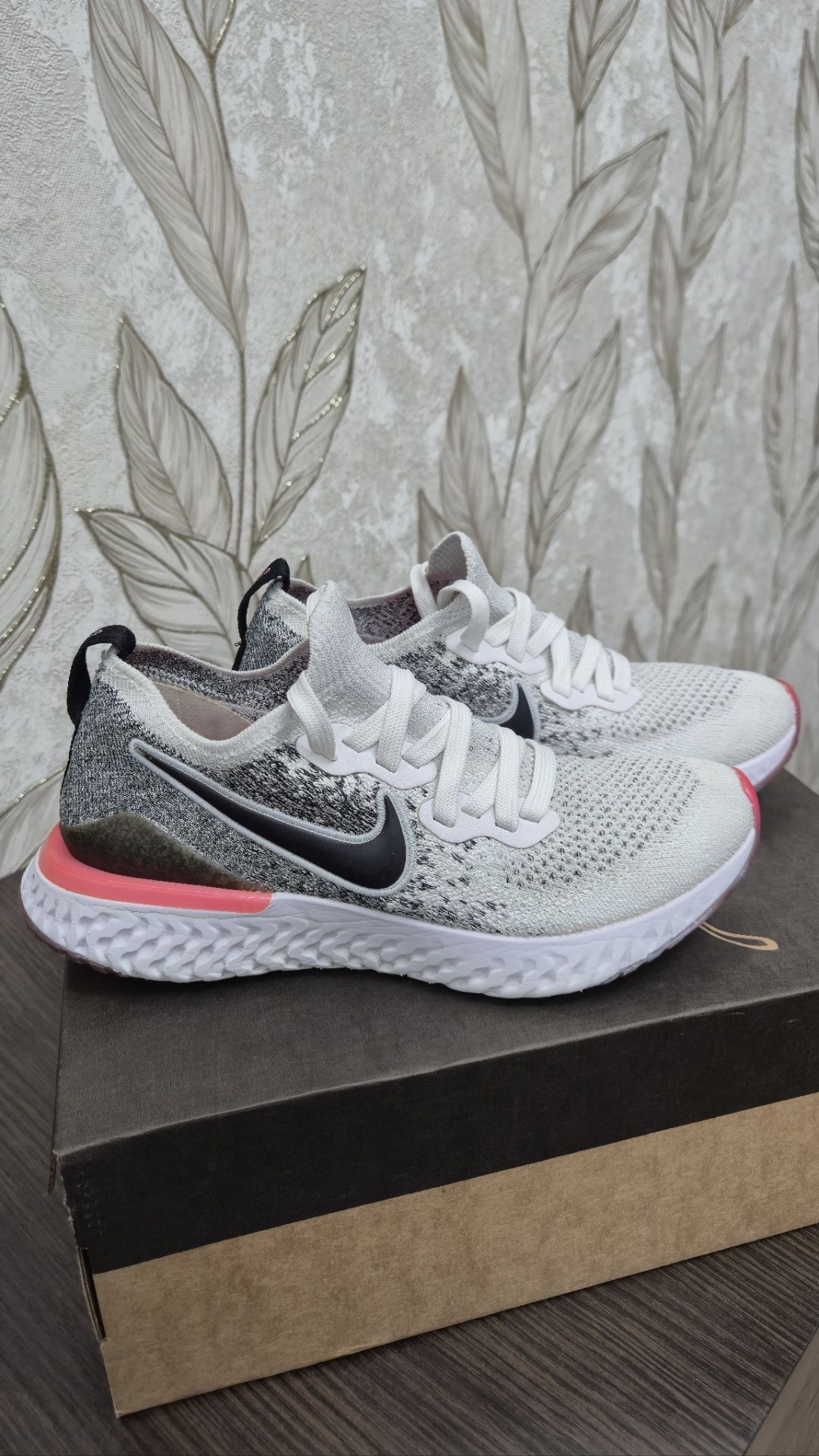 Кросівки Nike Epik React