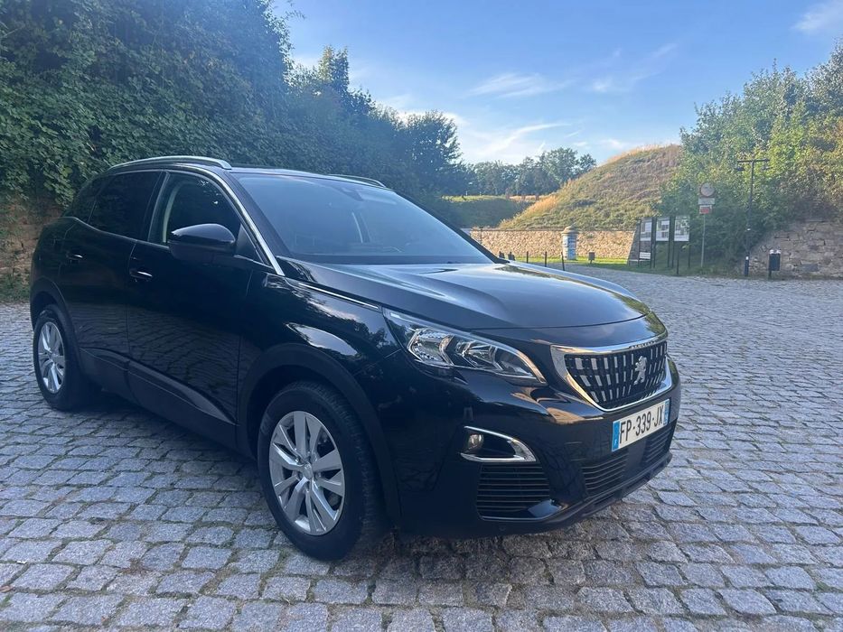 Peugeot 3008 • 130KM • Benzyna • 2020 • 105 tys. km •