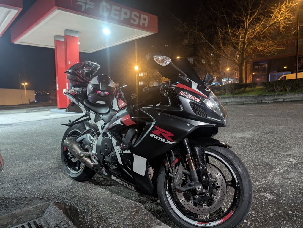 Suzuki GSX 750 R