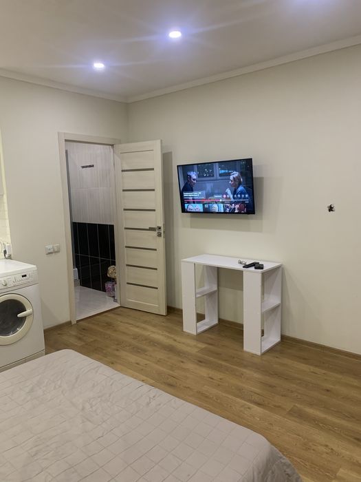 Сдам от хозяина 1 комнатную студию Центр города, р-н ТЦ Афины