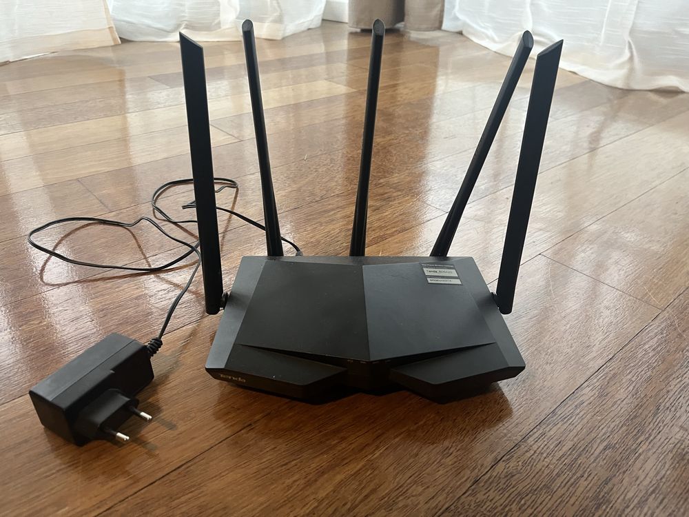 Router Tenda A1200 AC7 Dual-band