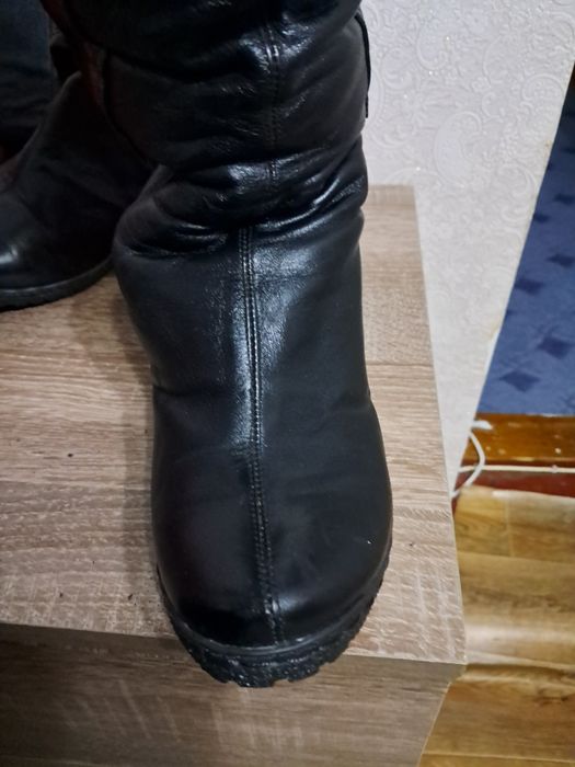 Продам шкіряні сапожки