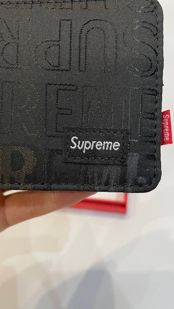Гаманець Supreme