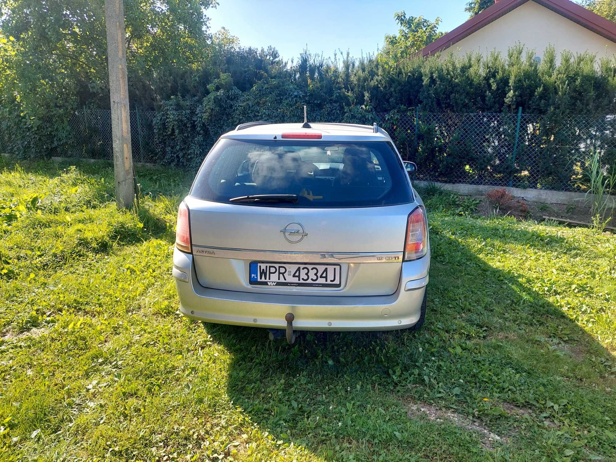 ASTRA H KOMBI 2008 r. 1,9 CDTI 150 KM 295 000 km