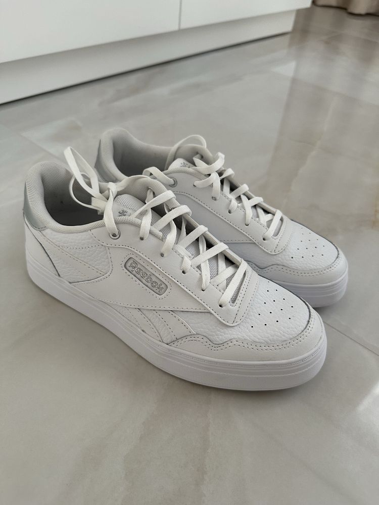 Кросівки reebok розмір39 eur