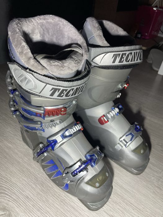 Лижні ботинки ,жіночі боти